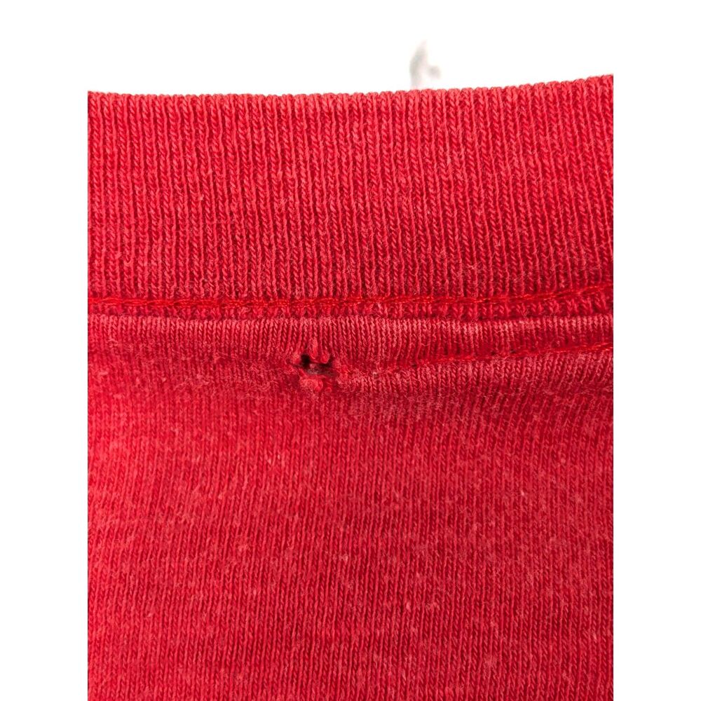 VINTAGE 80s Men's Guess T-Shirt Single Stitch USA Red Cotton Medium - Picture 7 of 8